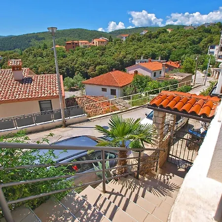 Apartman Fuer 4 Personen Ca 90 Qm In Rabac, Istrien Bucht Von Rabac